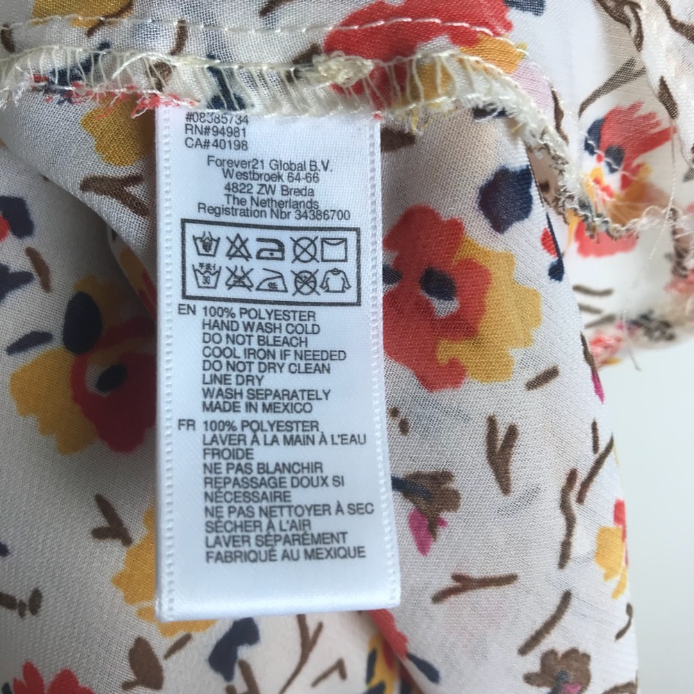 Floral cold shoulder top!! - Picture 8 of 8